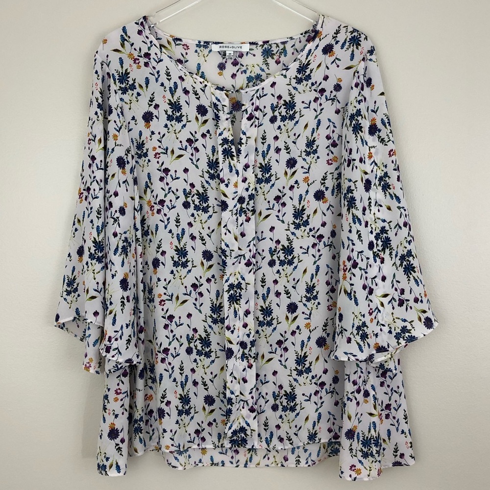 Rose + Olive | Floral Print Plus Size Flowy Blouse